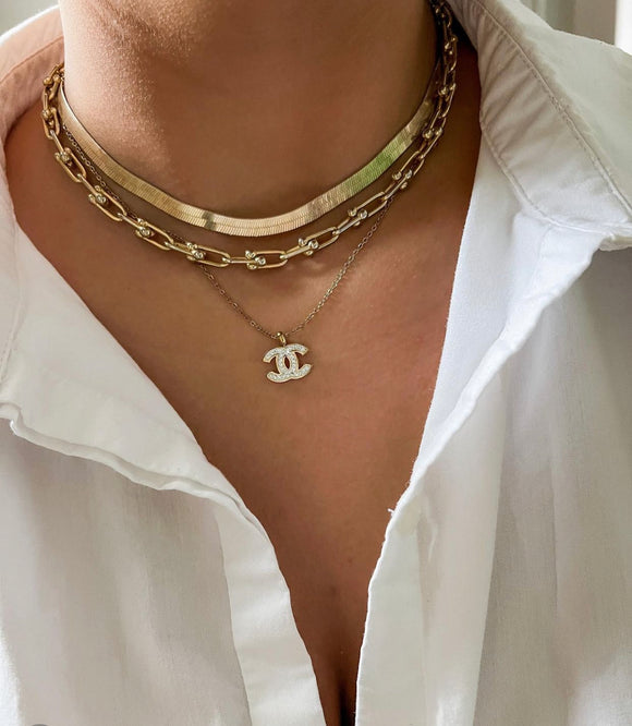 Gold sales lily necklace